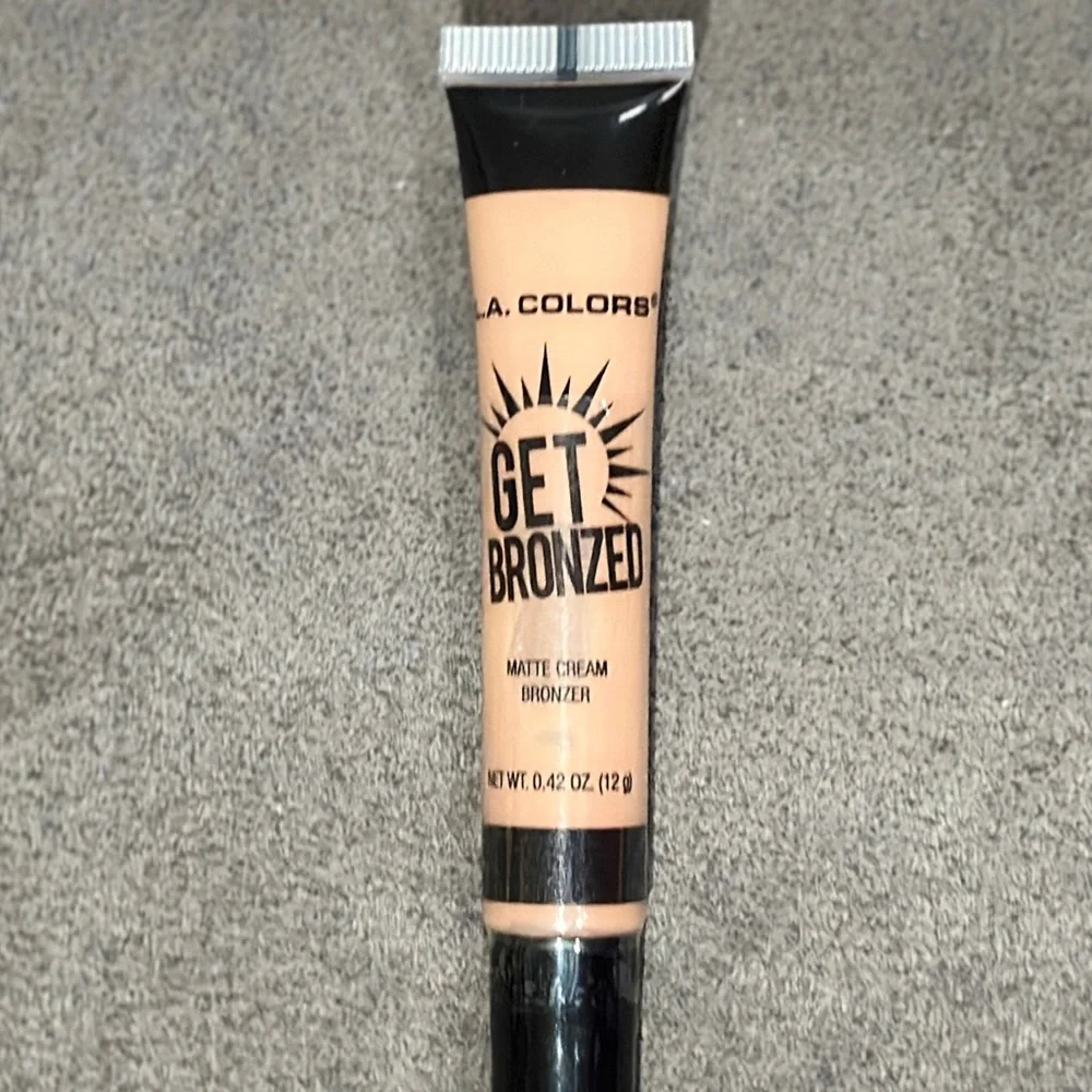 L.A. Colors Sunlit Get Bronzed Matte Cream Bronzer- perfect for fair/light